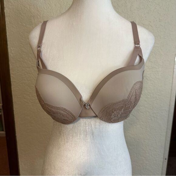 Maidenform Dreamwire Push Up Underwire Bra Beige Size 38C - Picture 9 of 11